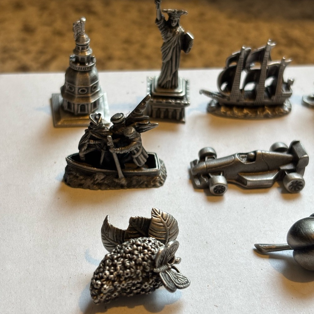 11 piece Pewter Hallmark Miniature Collectible Set - Picture 4 of 13